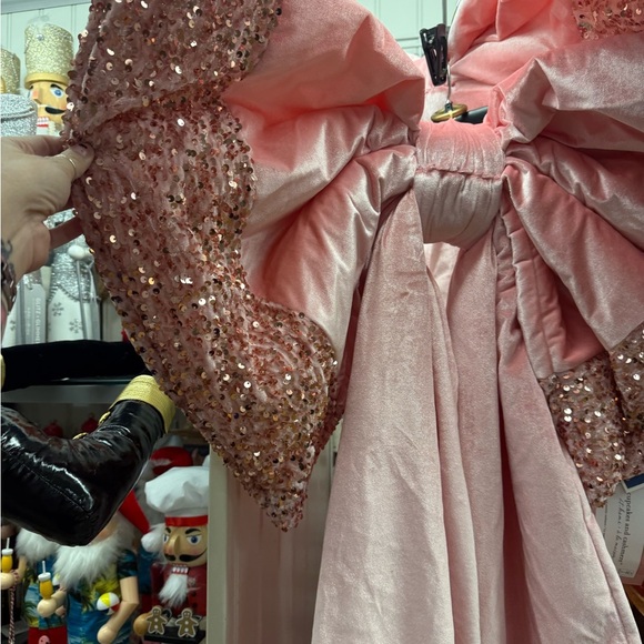 🎀🎀cupcakes and cashmere Christmas 6 foot velvet and bling merry Christmas bow🎀🎀 - Picture 4 of 16